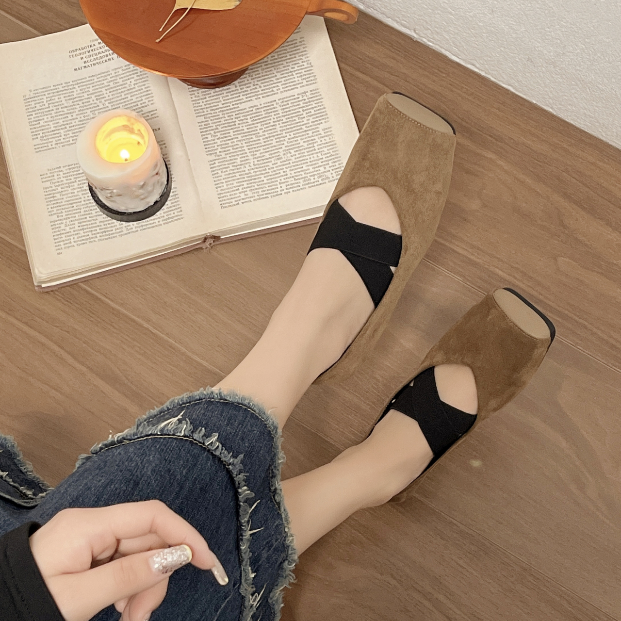 2024 Spring New Women's Shoes Fashion Retro Korean Version of Square Head Grandma Shoes Female Cross Elastic Flat Shoes Female