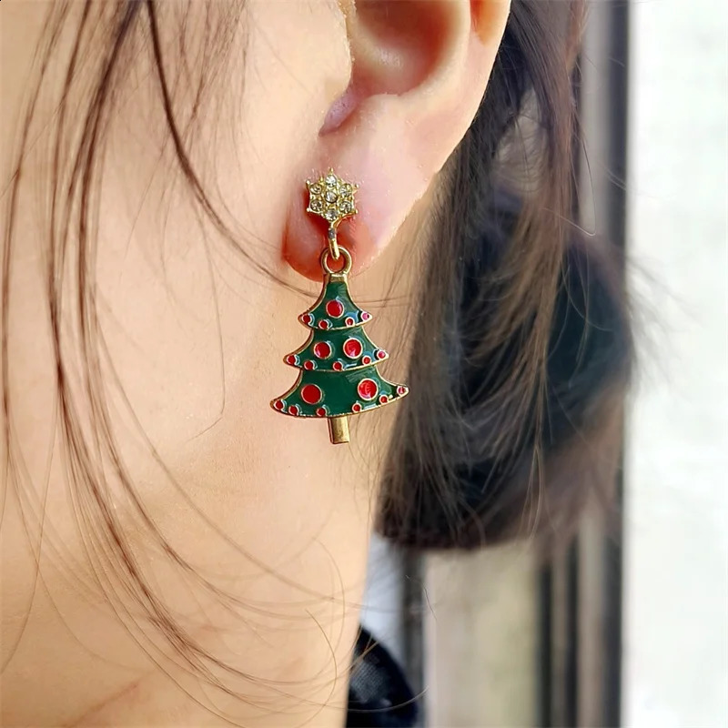 Sweet Pink Christmas Tree Earrings for Women Light Sparkling Zircon Dangle Earring Xmas Holiday Party Jewelry 240914