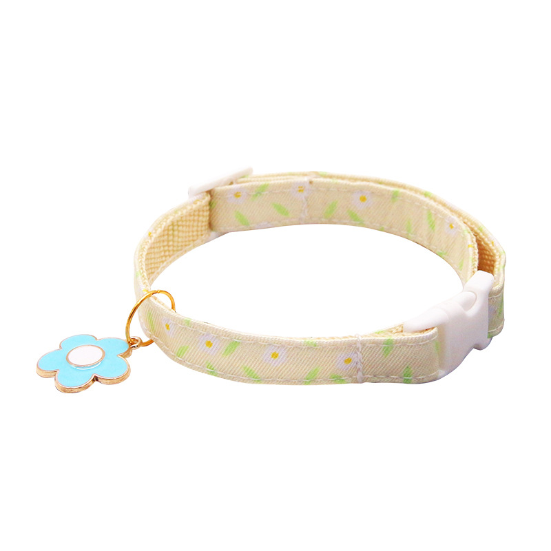 Pet Collar Adjustable Small Cat Dog Collars with Bell and Safety Buckle Necklace Cute Ornament Flower Fresh Small Flower Pattern