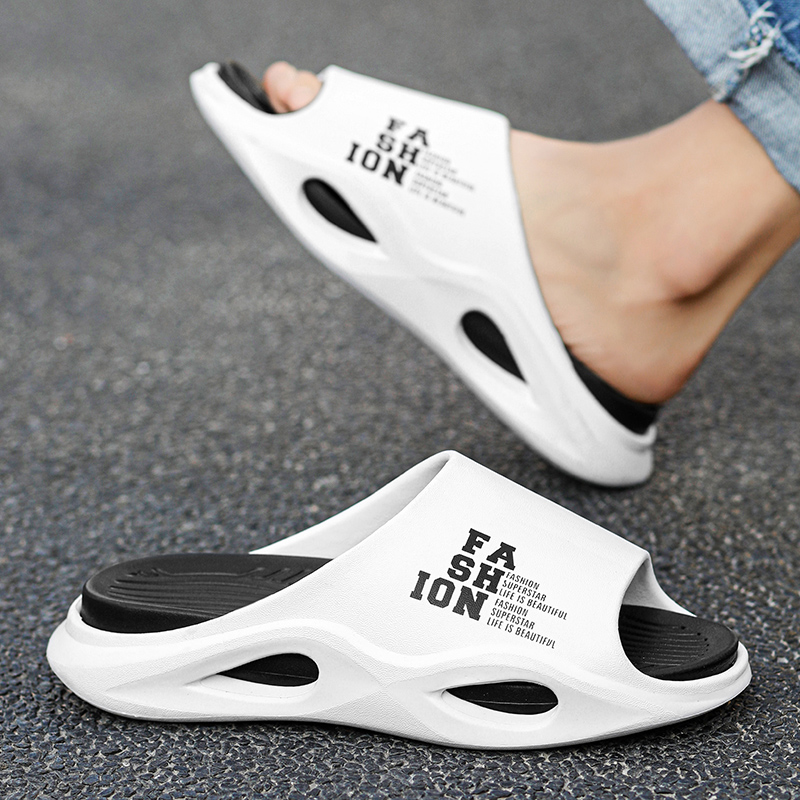 2024 New Men's Slippers Indoor Outdoor Sandals Beach Comfortable Soft Sole Slides Design Men Casual Shoes Mens Home Slippers