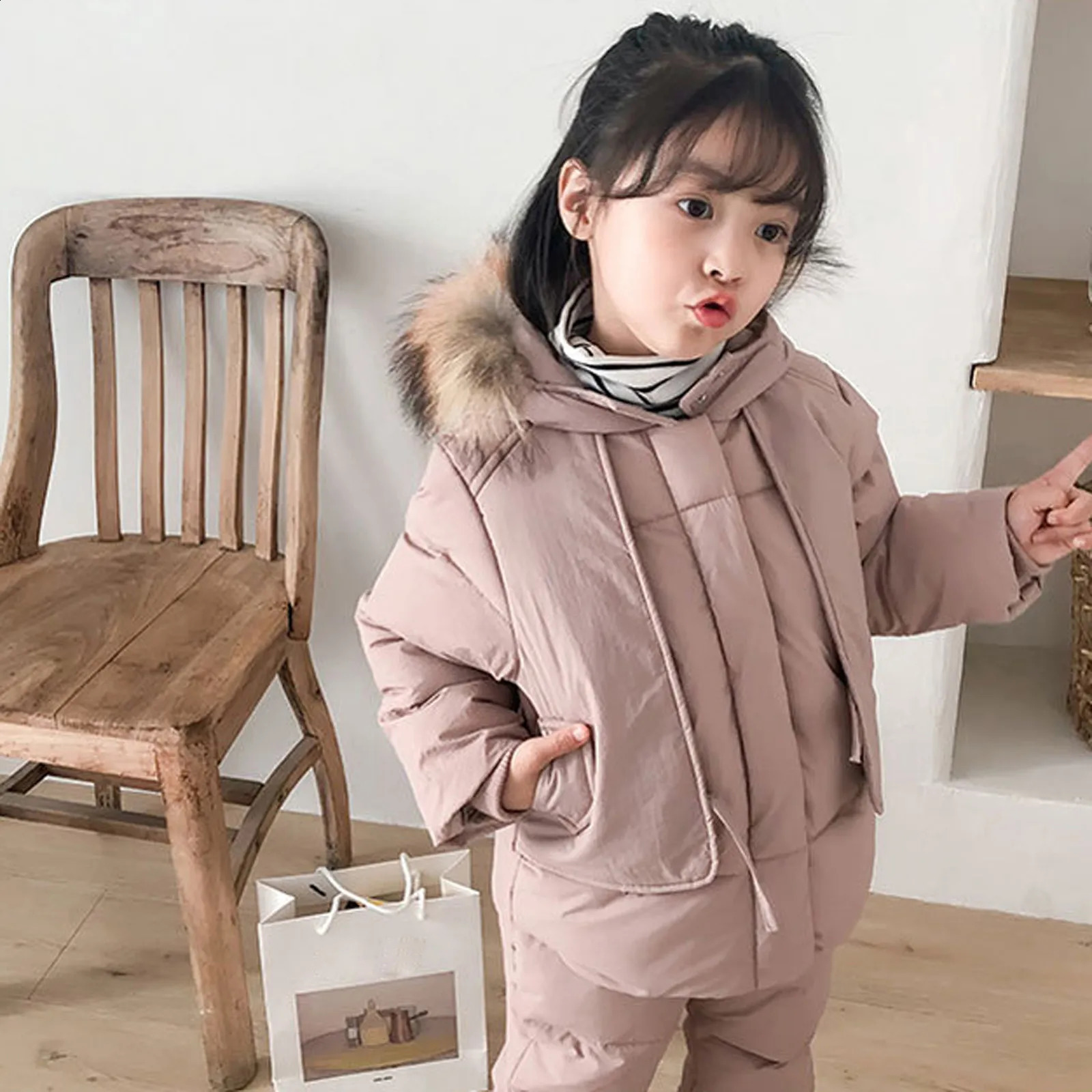 Fashionable Fur Hooded Baby Boy Girl Overalls Winter Down Jacket Warm Kids Coat Child Snowsuit Snow Toddler 2 Pieces Clothing 240904