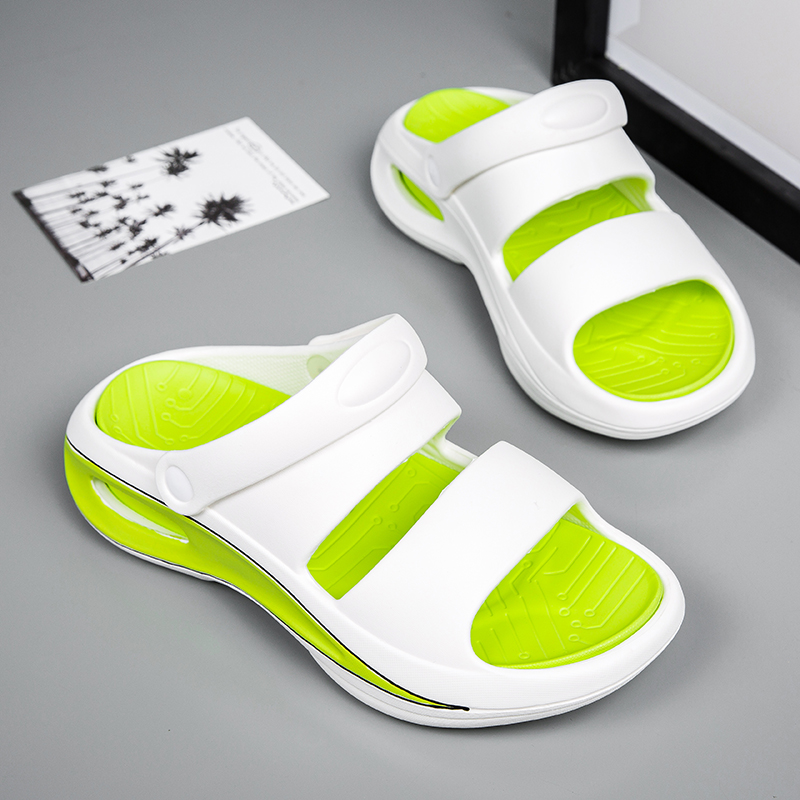 New Men's Outdoor Sandals Slippers Beach Comfortable Soft Slides Beach Clogs Men Casual Shoes Garden Shoes Men Outdoor Slippers