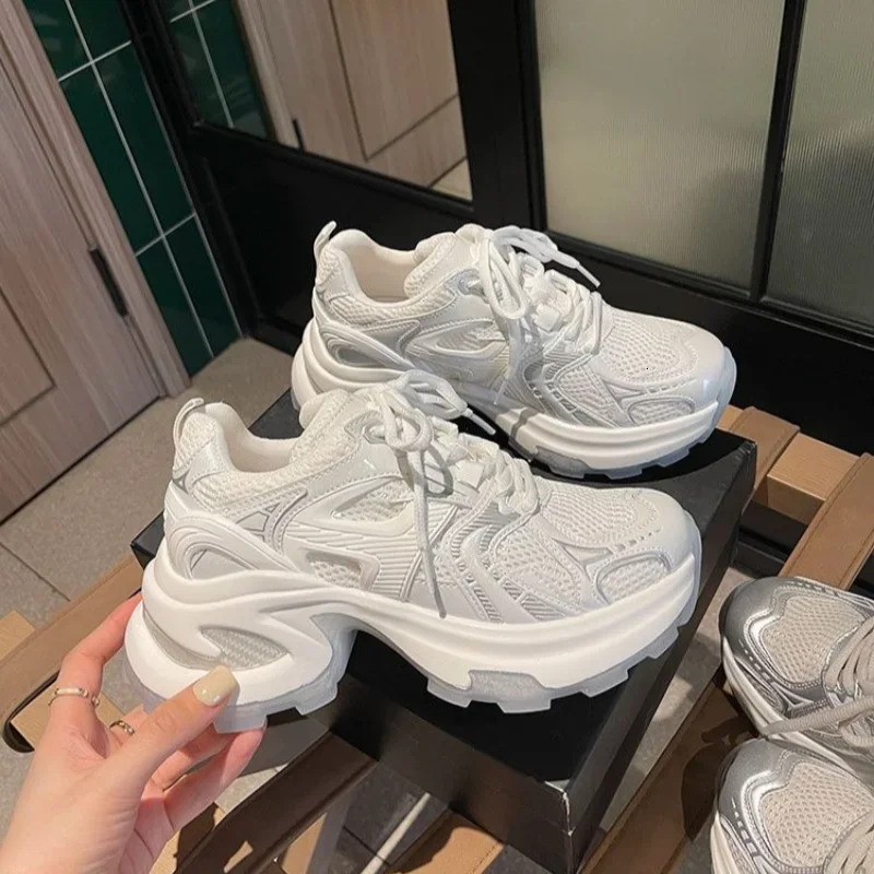 2024 Autumn New Style Fashion Cross Lace Designer Womens Sports Casual Outdoor Hiking Thick Bottom Skateboard Tennis Shoes