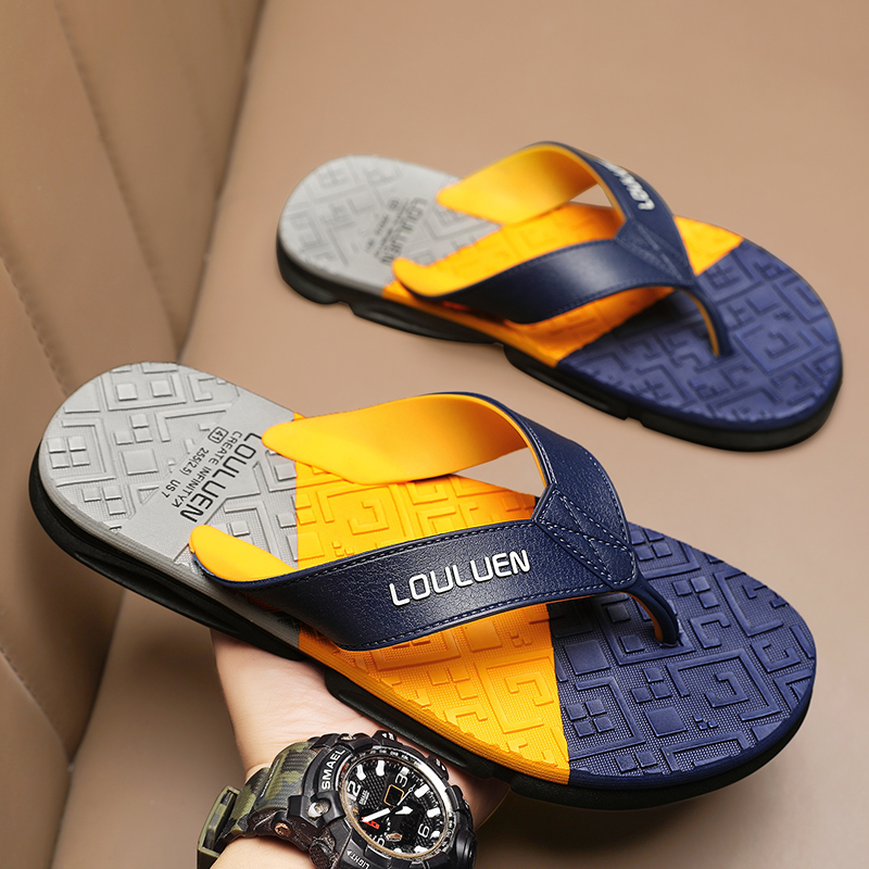 Fashion 2023 New Men Flip Flops Outdoor Summer Massage Slippers Beach Mens Breathable Non-slip Bathroom Men's Flip Flops Sandals
