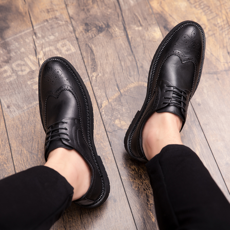 Man Brogue Nightclub Business Dress Italian Formal Fashion Casual Leather New Male Flats Men's Wedding Party Oxfords Quality Shoes Footwear 224F
