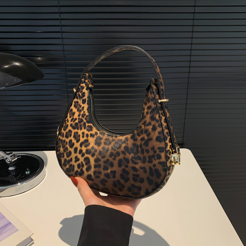 French Cow 2024 Trendy New Style Fashionable Western Handheld Women's Fashion Leopard Pattern Shoulder Underarm Bag