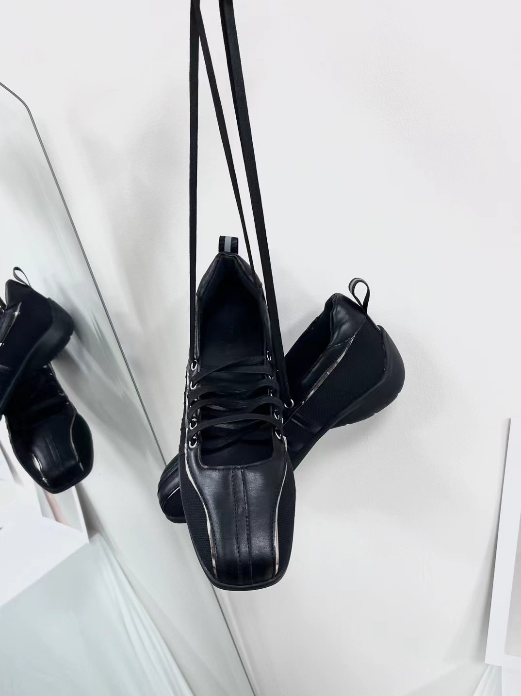 2025 new Sandal Female Low-Heeled Shoes With Strap Summer Girls Outside Low-heeled Buckle Clogs Fashion Retro Beige New Comfort Cle b7a4