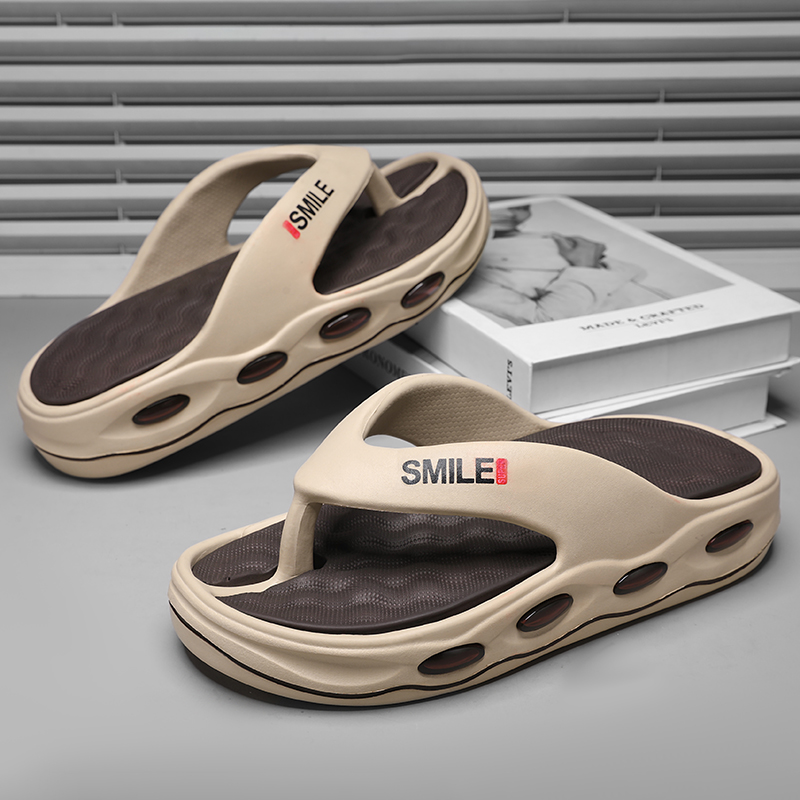 High Quality Men's Slippers Flip Flops Outdoor Beach Sandals Comfortable Soft Sole Slides Men Non-slip Home Slippers Flip Flops