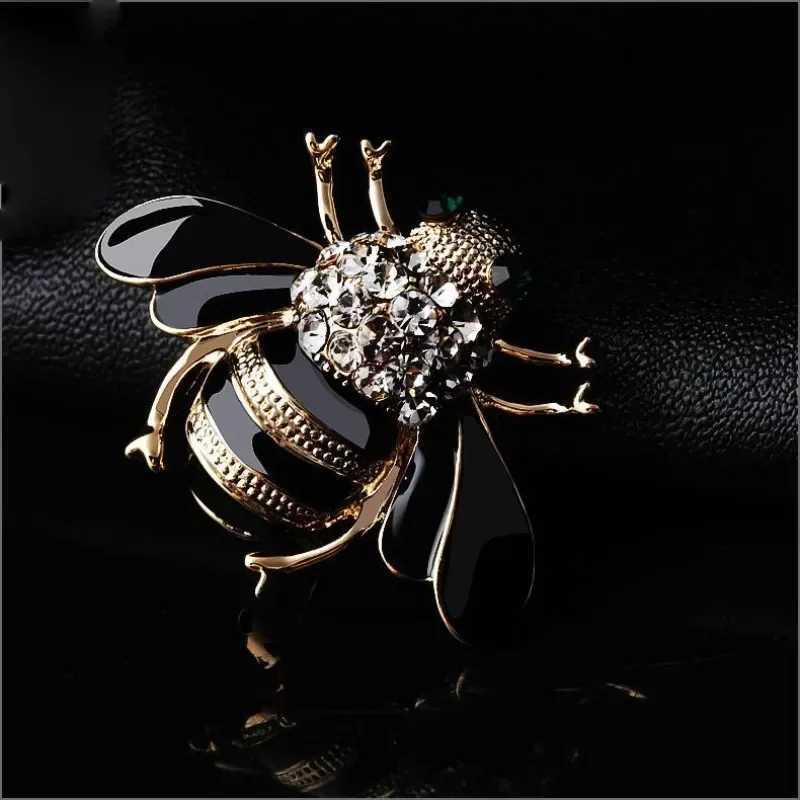 High Quality Shiny Bee Broochs for Women New Charm Black Enamel Crystal Zircon Pins for Backpacks Suit Party Jewelry AccessoriesX240914