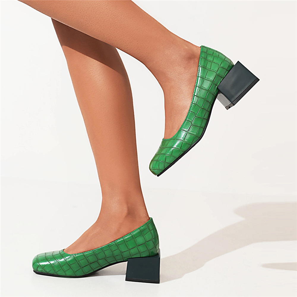 2025 new Low Square Heels Elegant Red Yellow Green Short Heeled Pump Women Spring Designer Large Size 45 Office Party Wedding Shoes 7025