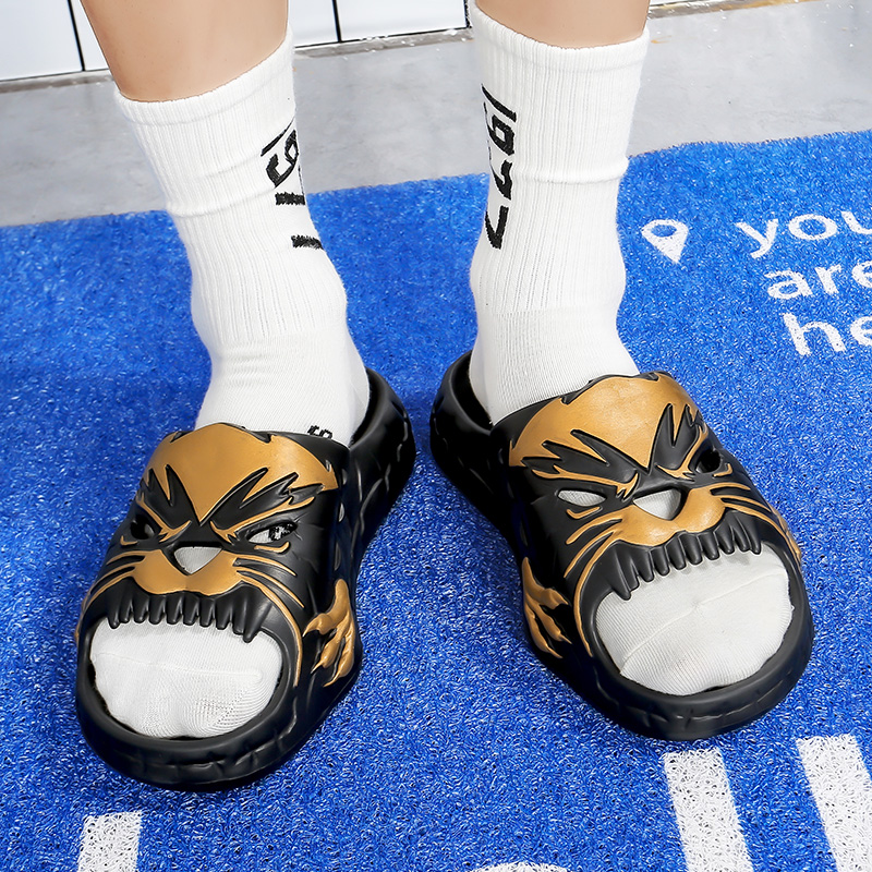 Fashion Men Women Slippers Outdoor Beach Sandals Slides Design Soft Thick Bottom Non-slip Men Leisure Sandals Casual Shoes 36-47