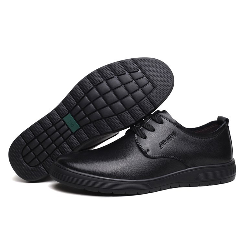 New Men's Outdoor Casual Shoes Spring and Summer All-match Breathable Slip-on Loafers Soft-soled Non-slip Large Size Male Shoes