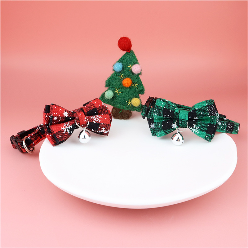 Adjustable Pet Collar Christmas Snowflake Plaid Detachable Bow With Bells Personalized Pendant Kitten Collar Small Dog Accessory