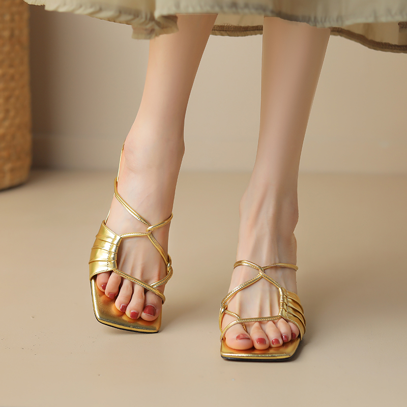 2024 New Outside Women Shoes Sandals Fashion Summer High modern Slippers Thin New Heels Outdoor c7b3