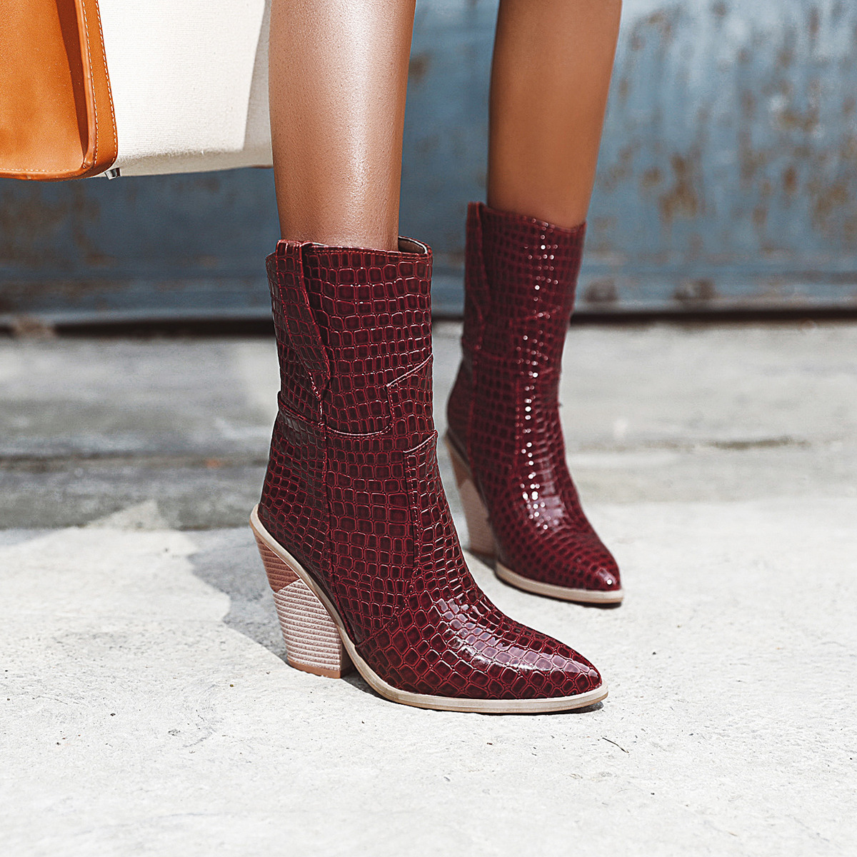 Ankle White Boots Brand Women's Shoes Winter Footwear Low Fashion 2024 Autumn High Heel Pointy Ladies Rubber Slip-On Short Plus 40ff