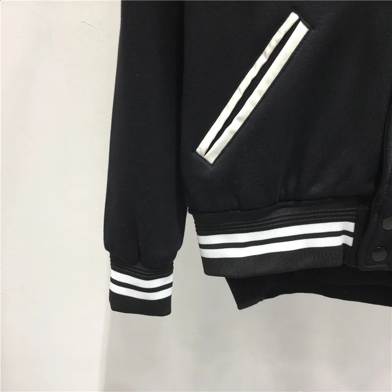 Winter mens baseball jacket streetwear autumn windproof plus size womens 240904