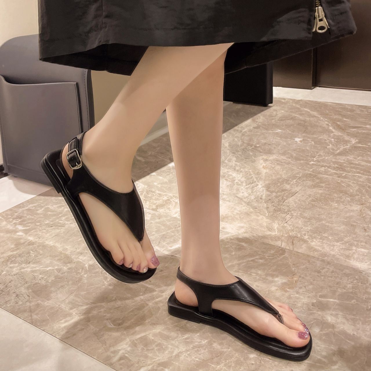 Flats Clip Toe Women Beach Sandals Flip Flops Shoes Summer Dress Walking Casual Slippers 2024 Fashion New Femme Slides Sandal