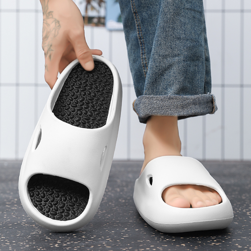2024 New Men Massage Slippers Comfortable Slides Indoor Outdoor Sandals Beach Casual Shoes Non-slip Soft Sole Men's Slippers