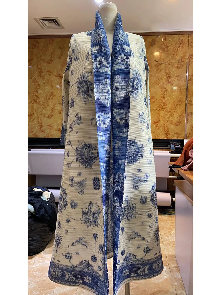 Miyake Pleated Vintage Printed Turndown Collar Long Sleeve Jacket Women Abaya Dubai Style Plus Size Coats 240913