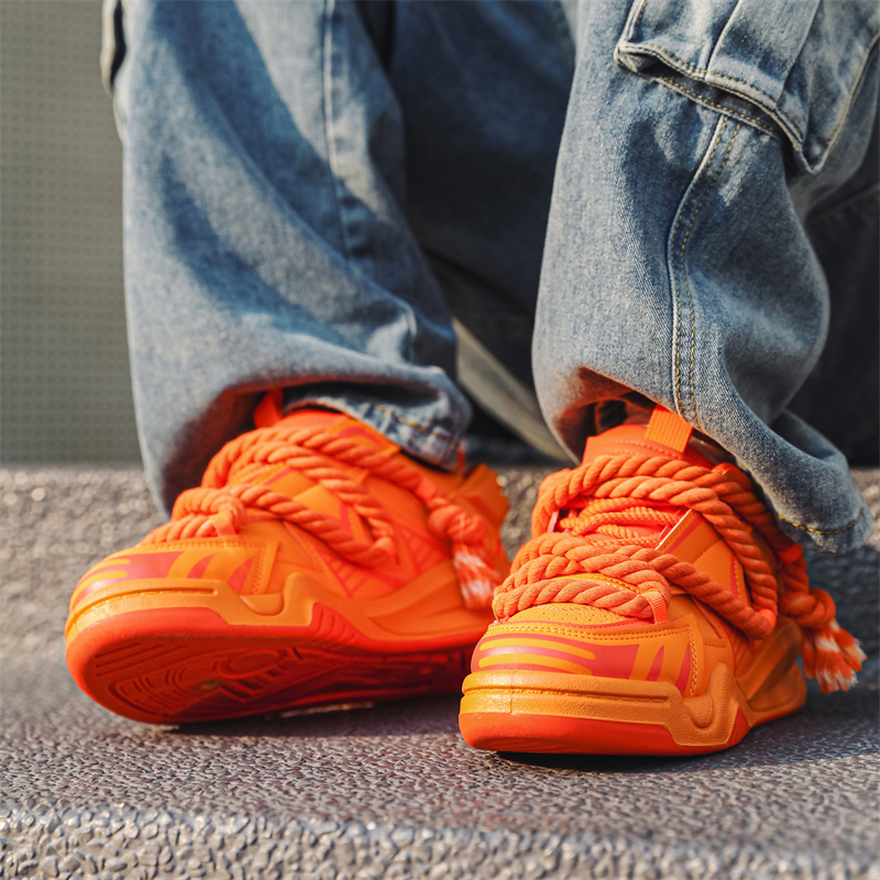 2025 new Spring Men's new casual all-match student sports brand bread non-slip board increase tide shoes 584a