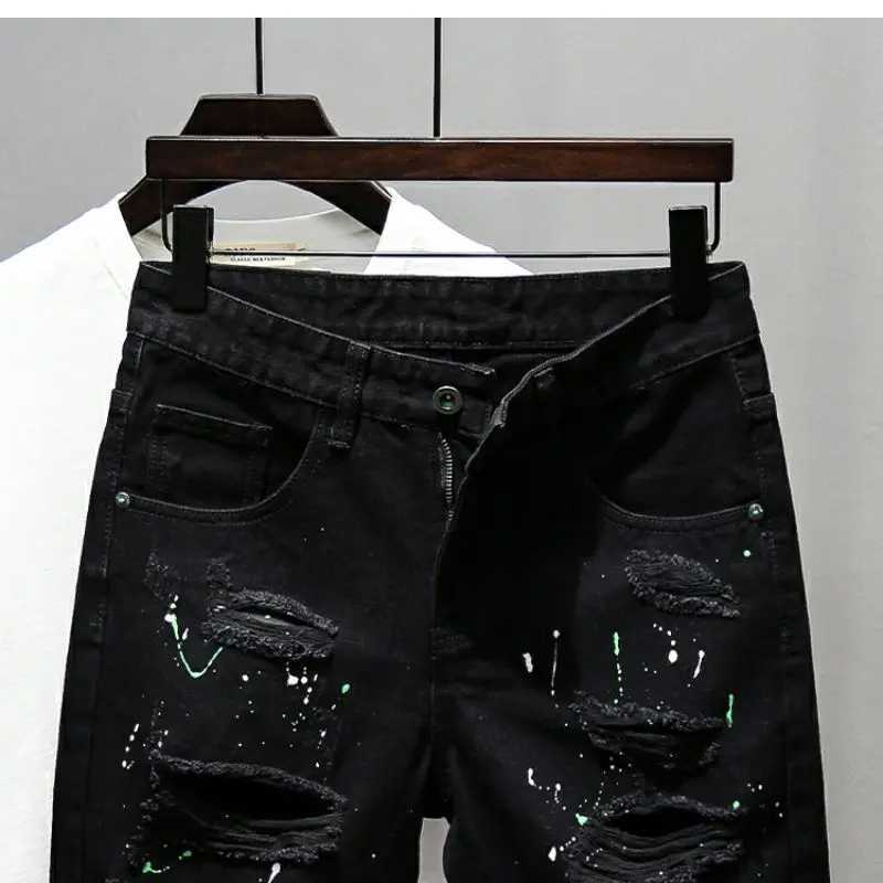 Fashion Summer New Casual Denim Jeans Knee Length Shorts for Men Black Cowboy Low Rise Ripped Holes Boyfriend Mens Denim ShortsX240914