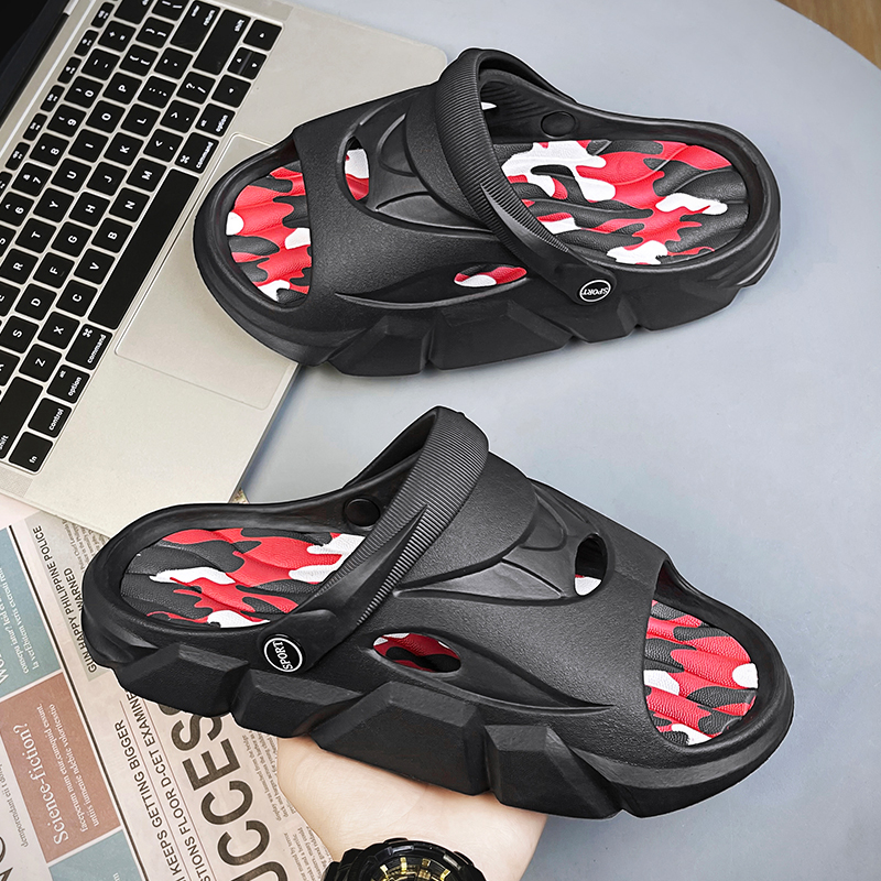 Summer Men Sandals Beach Slippers Clogs Outdoor Fashion New Women Soft Bottom Shoes Garden Shoes Mens Beach Sandals