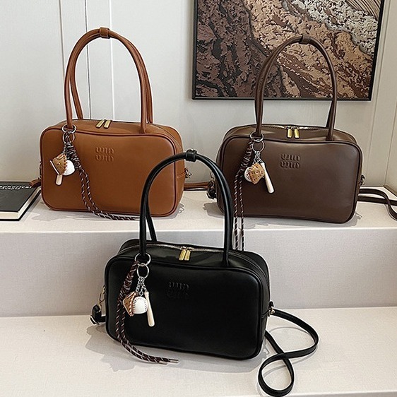 Halloween Fashionable Underarm for Women 2024 New Autumn Trendy Single Shoulder Slant Cross Korean Edition, Small and High end Women's Bag