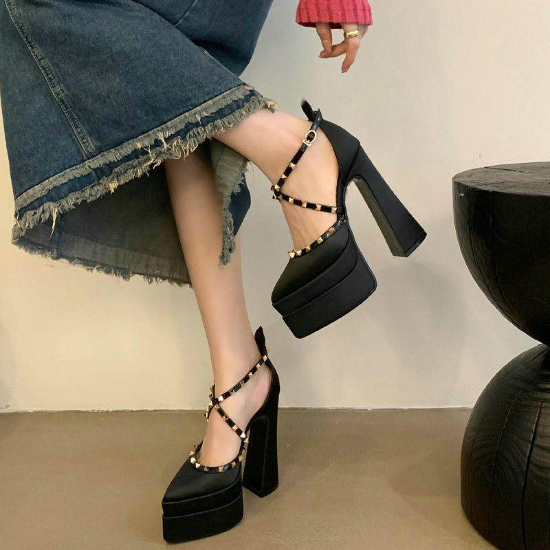 Summer 2024 New Fashion Rivet Pumps Thick Heel Pointed Satin High Heels Women's Single Shoes 58a9 s