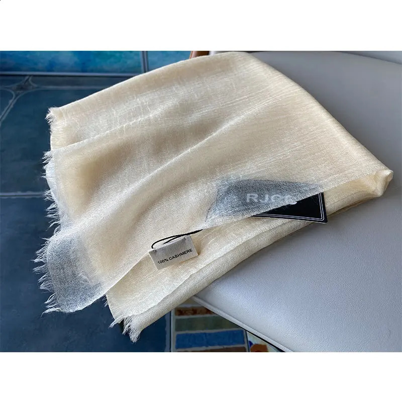 Women Scarves Solid Color Plain 100% Cashmere Square Scarf High Quality Spring Summer Female Light Soft Shawl Headscarf 240909