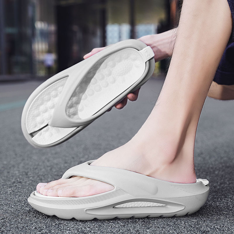 Men Flip Flops Massage Indoor Outdoor Slippers Thick Sole Comfortable Mens Beach Sandals Non-slip Bathroom Home Men's Flip Flops