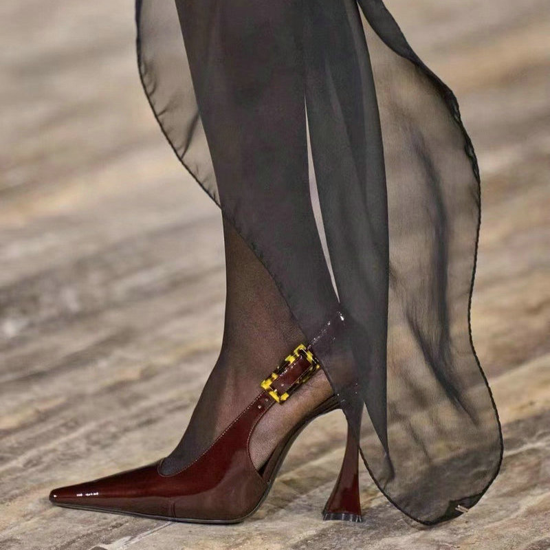 2024 Women's Sandals New Black High Heels Stiletto Beautiful French Bun Head Single Shoe Women Show Pumps
