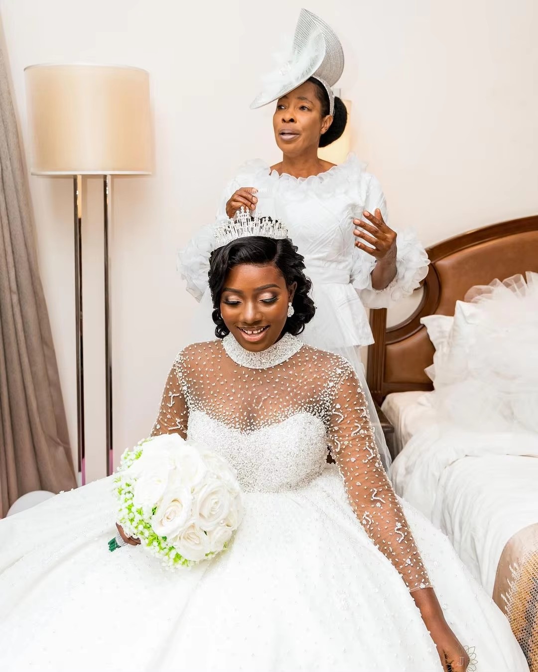 Aso Ebi Luxury African Wedding Dresses 2025 High Neck Beads Sequins Long Sleeves Bridal Gowns Customed Vestidos De Novia Ball Gown