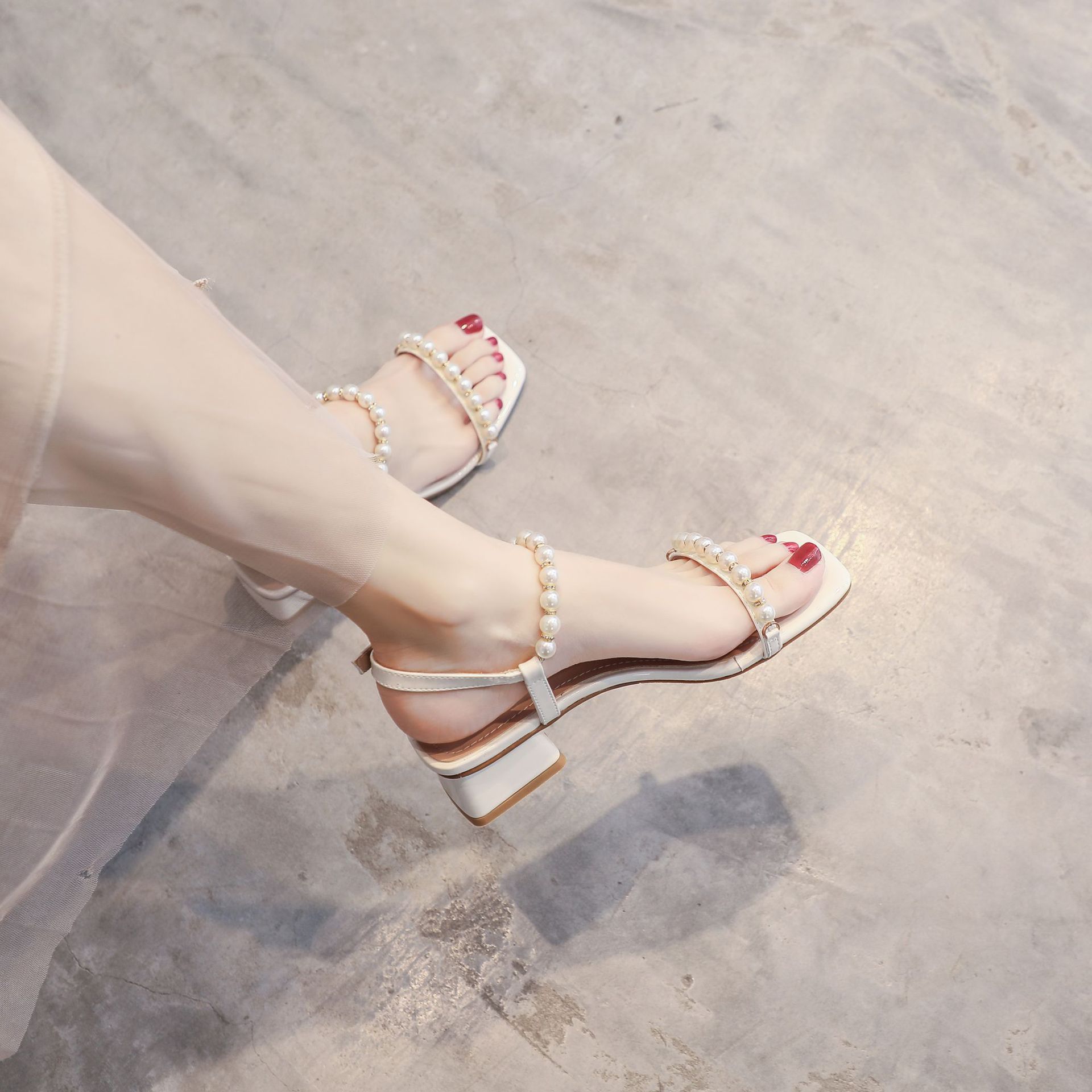 2025 new Heeled Beige Sandals Summer Spring Shoes Buckle Strap Black Block Fashion Pearl Gladiator Girls Clear Low New High Comfort e254