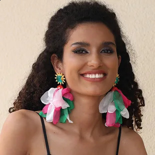 Bohemia Long Hanging Dangle Handmade Earrings For Women Elegant Petal Yarn Flower Earring Fashion Statement Jewelry Accessories 240914