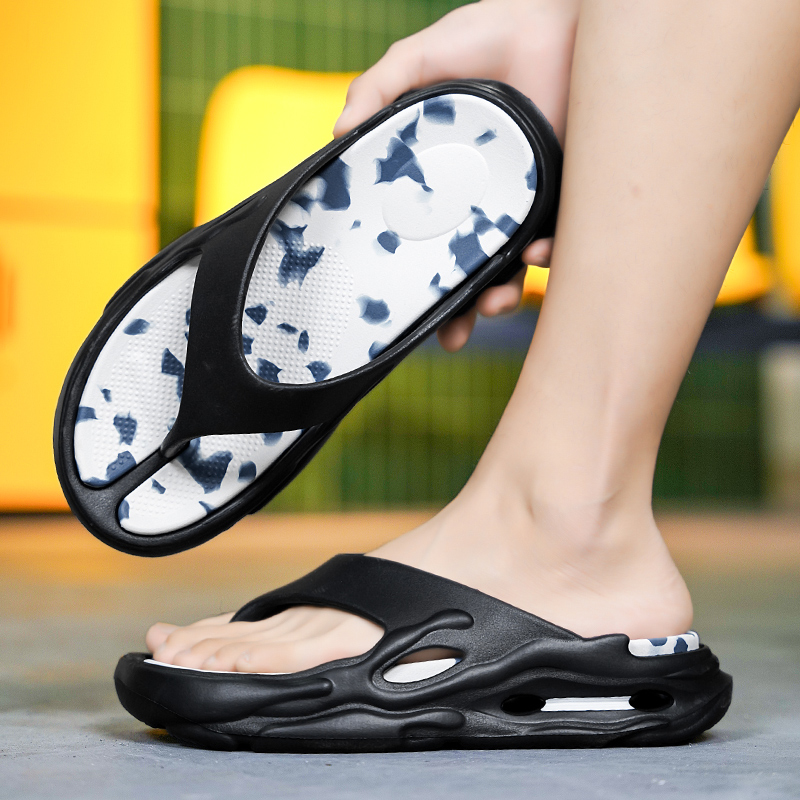 High Quality New Men's Flip Flops Outdoor Indoor Slippers Thick Soft Sole Slides Men Women Beach Sandals Non-slip Home Slippers