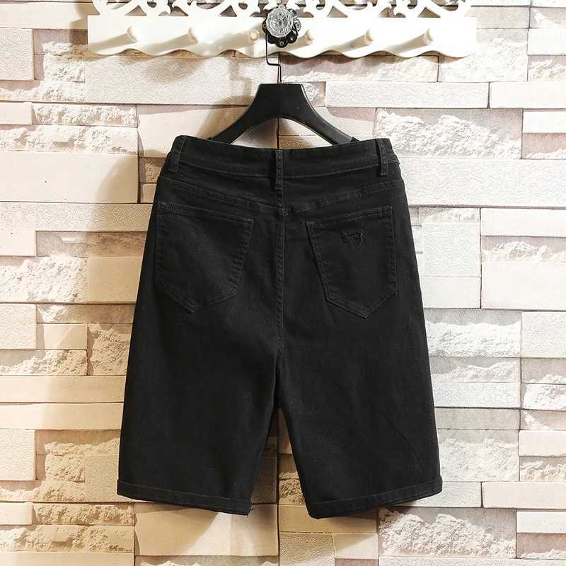 Shorts Male Jeans Men Jean Shorts Hole Bermuda Skate Board Harem Mens Jogger Ankle Ripped Wave Denim Shorts Black and WhiteX240914