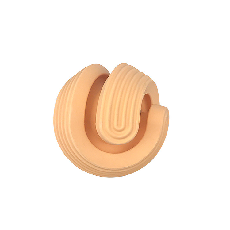 free shipping Mobius Rolling Play And Chew For Pets Treats Rubber Ball Toy Infinite Scrolling Dog Toys