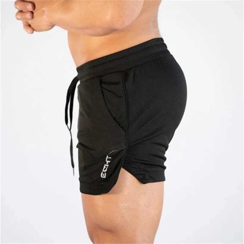 2024 NEW Fitness sports Shorts Man Summer Gyms Workout Male Breathable Mesh shorts Quick Dry Beach Short Pants men Sportswear Y240914