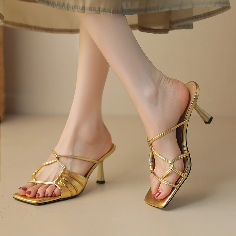 2024 New Outside Women Shoes Sandals Fashion Summer High modern Slippers Thin New Heels Outdoor c7b3