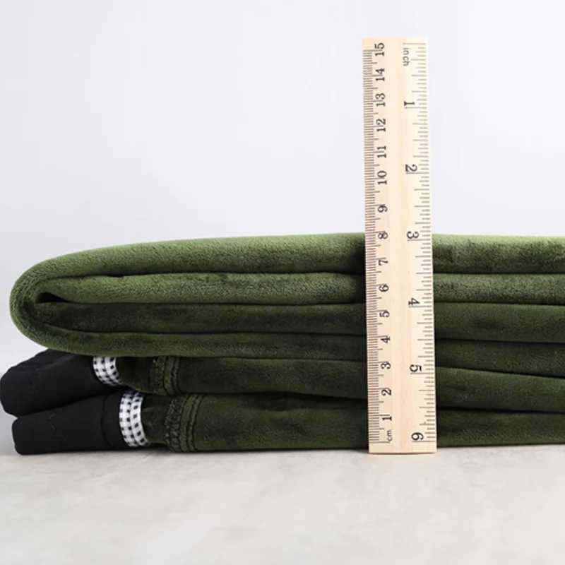 Women Outwear Bottoming Pants Pocket Autumn Winter Plus Size 5XL Pencil Pant With Velvet Female Warm Thick Wool Long TrouserX240914
