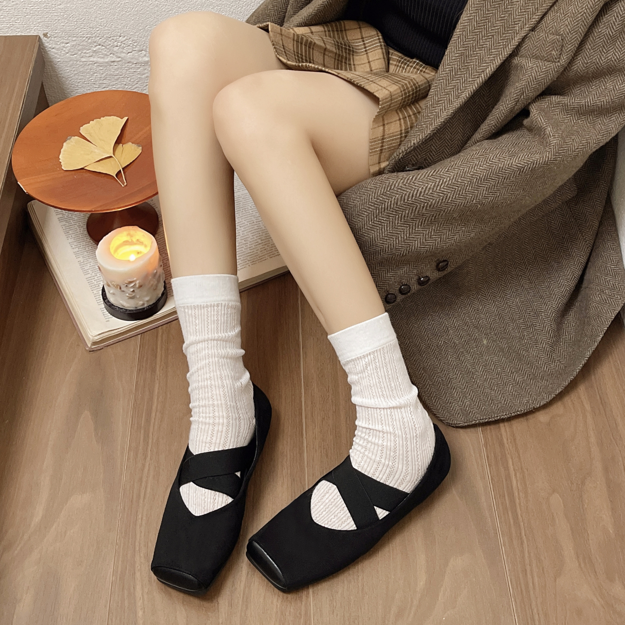 2024 Spring New Women's Shoes Fashion Retro Korean Version of Square Head Grandma Shoes Female Cross Elastic Flat Shoes Female