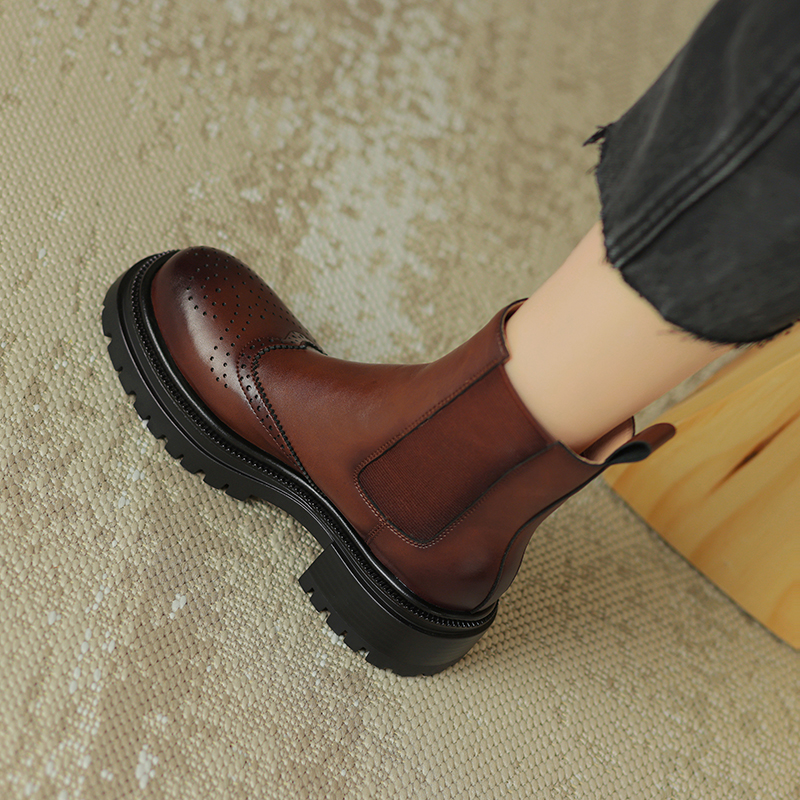 2024 Winter Retro Shoes Women ANKLE Boots designer PU Leather Bullock fur boots cbcb