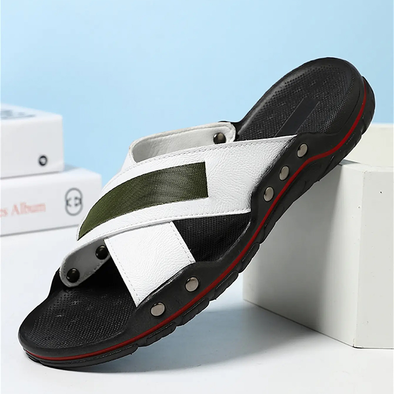 Men Slippers Leather Summer Outside Sandals Lightweight Soft Sole Beach Slippers for Men Casual Slide Mens Shoes Big Size 47 48