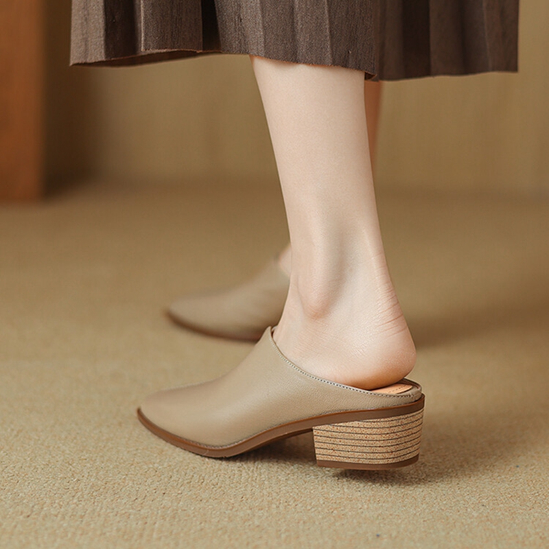 Summer NEW Mules Genuine Leather Shoes for Women Cover Chunky Heel Slippers Pointed Toe New Sgback Designer Sandals 84de