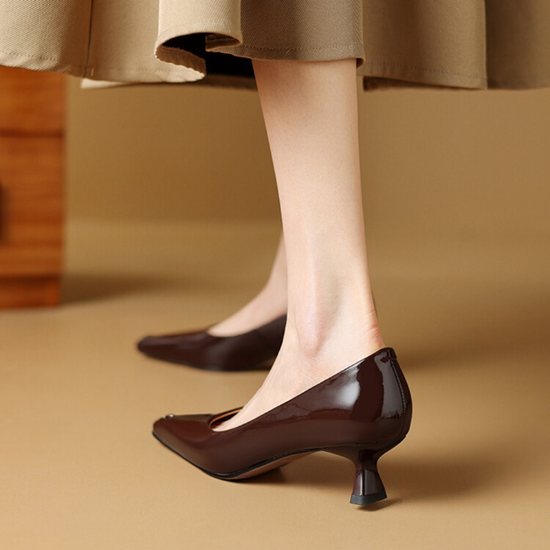 Pumps Spring/Autumn Pointed Toe Kitten Patent Leather for Women Elegant High Heel Metal Decoration Shoes c92f