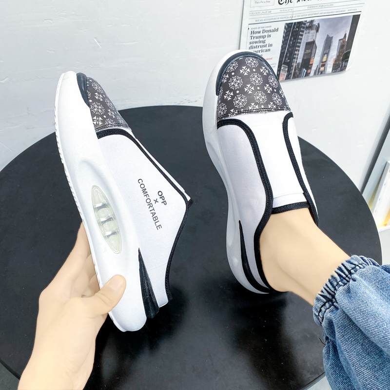2023 Men Slippers Slides Outdoor Sandals High Quality Men Non-slip Thick Bottom Indoor Slippers Casual Shoes Men Beach Slippers