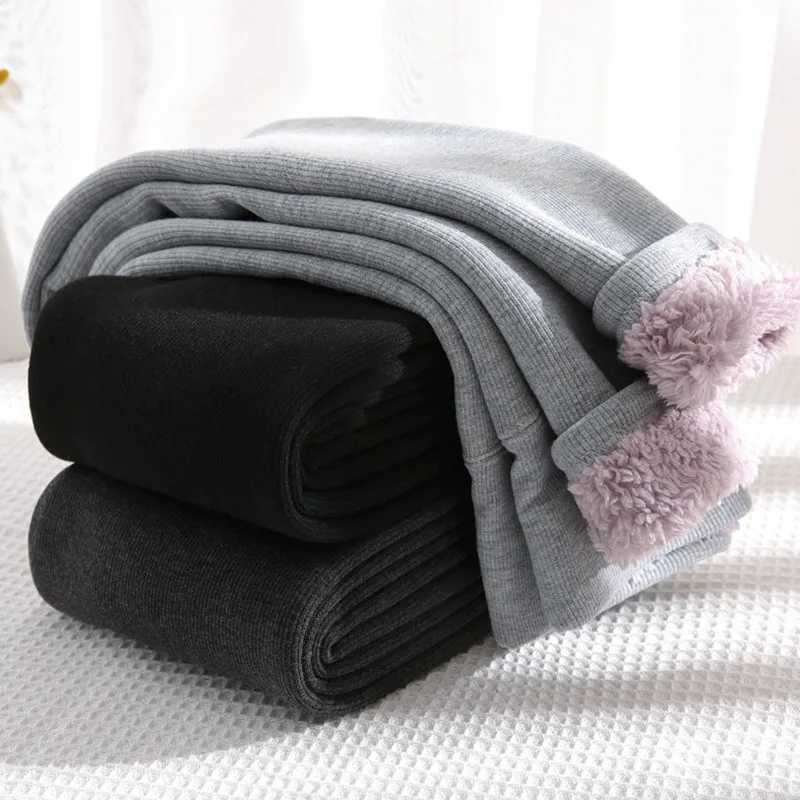Women Thicken Casual Pants Warm Fleece Lamb Wool Winter Velvet Black Warm Leggings Cold Resistant Female High Waist PantsX240914