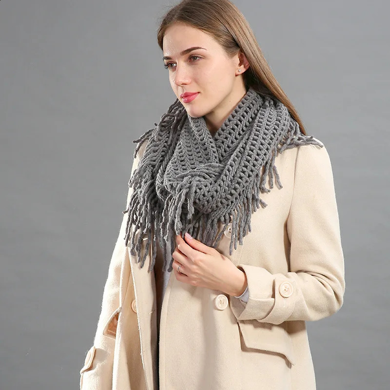 Crochet Snood Scarf Hallow Pattern Knitted Infinity Scarves Women Solid Tassel Ring Tube Shawls LIC Cashmere Circle Collar YG486 240909