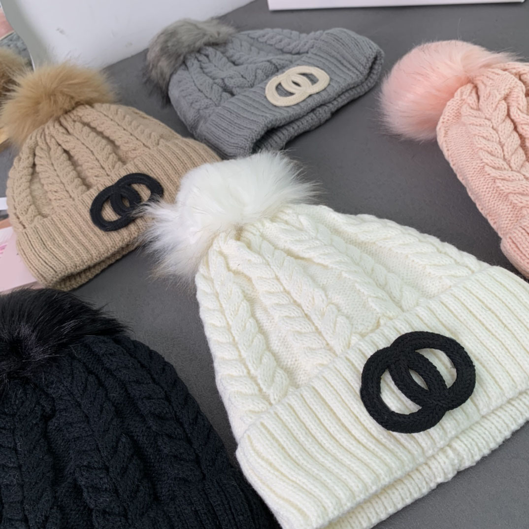 Fashion Designer Hats Men's and Women's Cute Ball Beanie Fall/winter Thermal Knit Hat Ski Letter Embroidery Bonnet High Quality Plaid Skull Hat Luxury Warm Cap