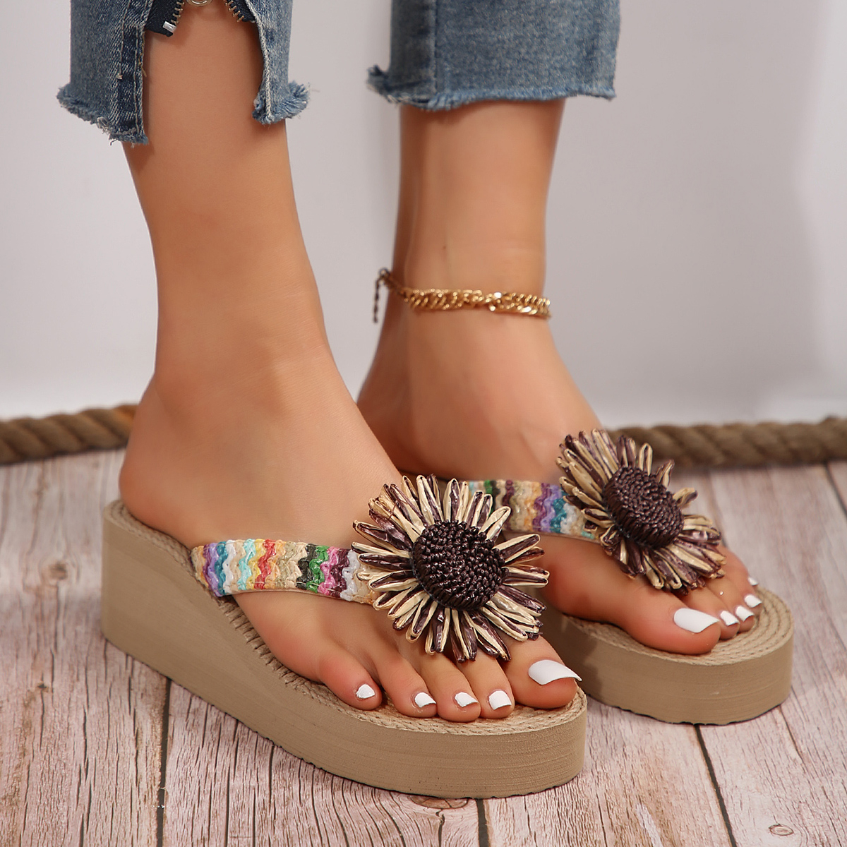 Women's Fashion Trend Linen Sunflower Non-slip Wear Comfortable Soft Sole Flat Flip-flops Slippers Women